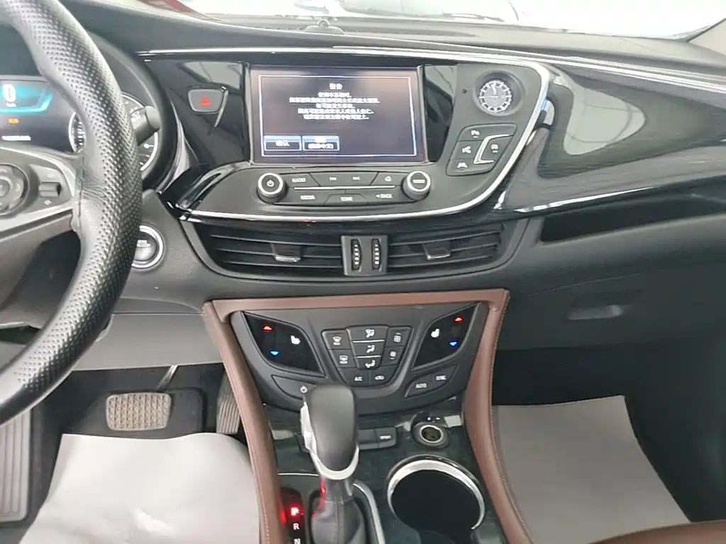 Buick Envision Plus 2018 — фото 13