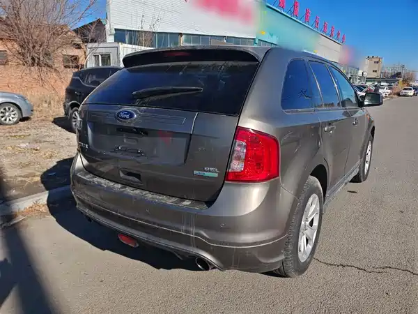 Ford Edge 2012