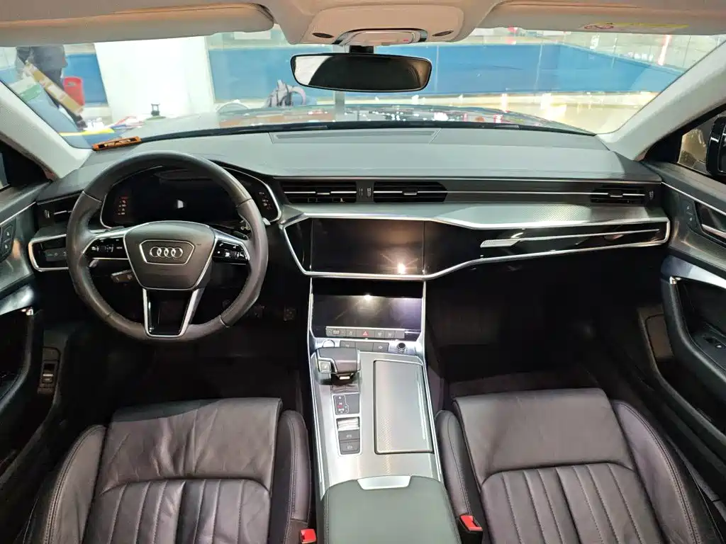Audi A6L 2020