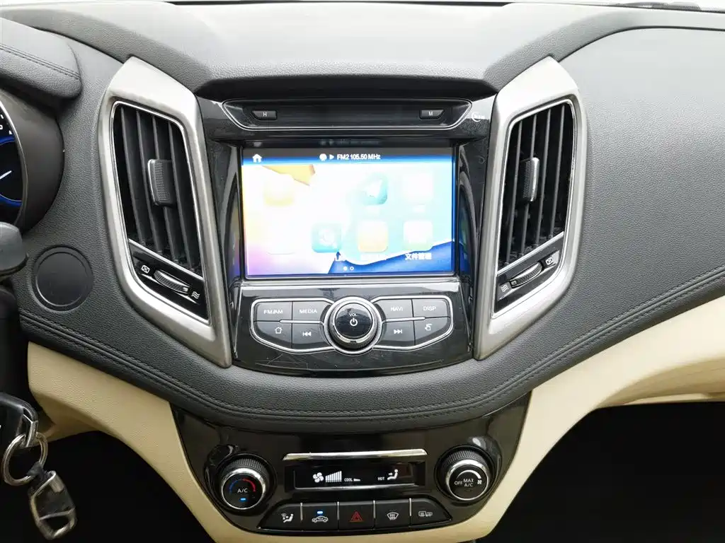 Changan Eado 2017 — фото 12