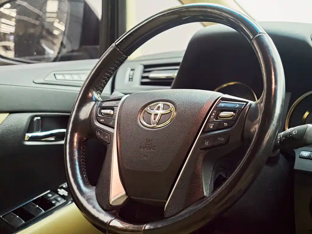 Toyota Alphard 2021 — фото 5