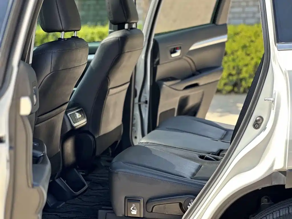 Toyota Highlander 2018 — фото 16