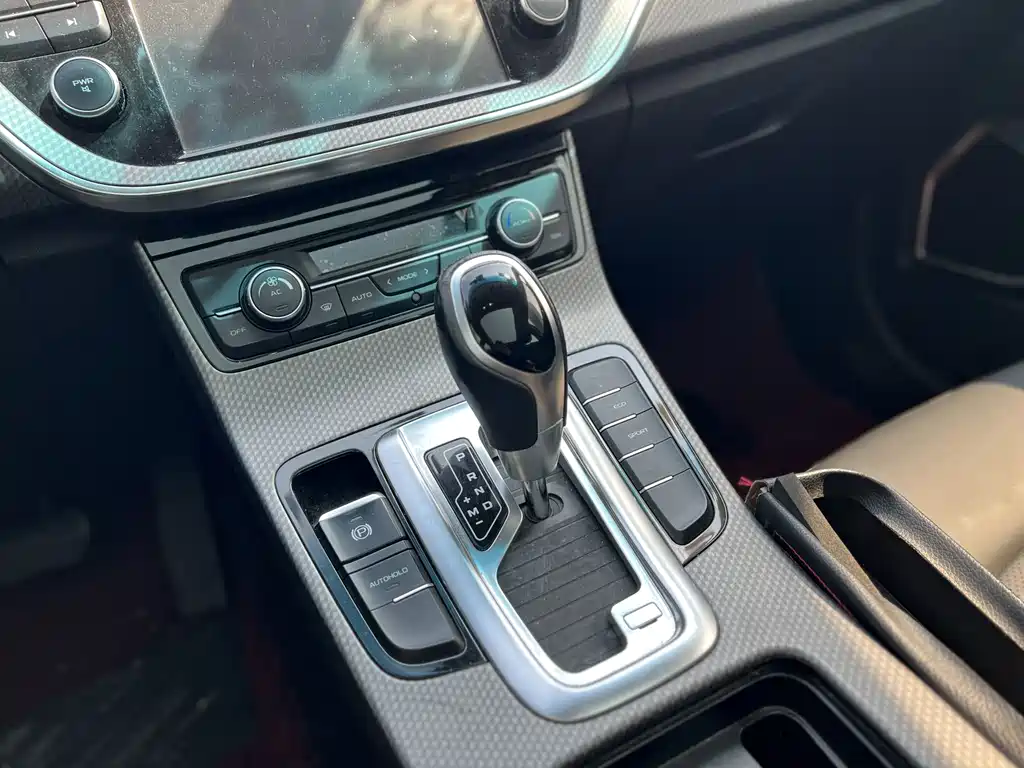 Geely Emgrand GS 2018 — фото 11