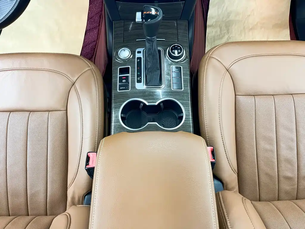 Haval H9 2016 — фото 11