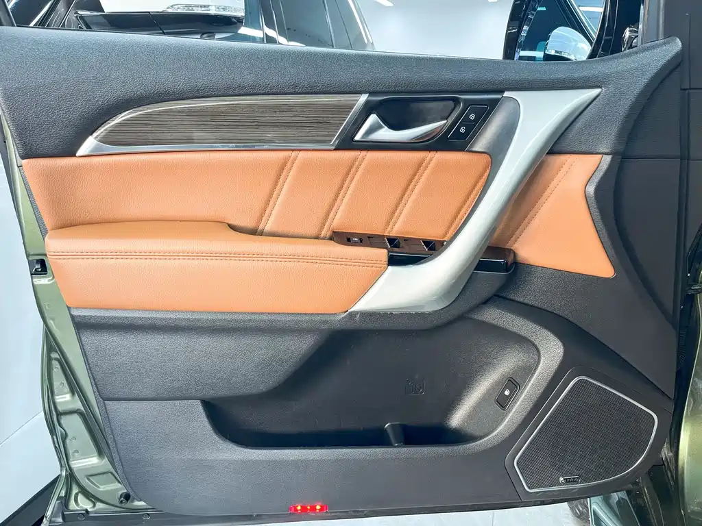 Haval H9 2016 — фото 23