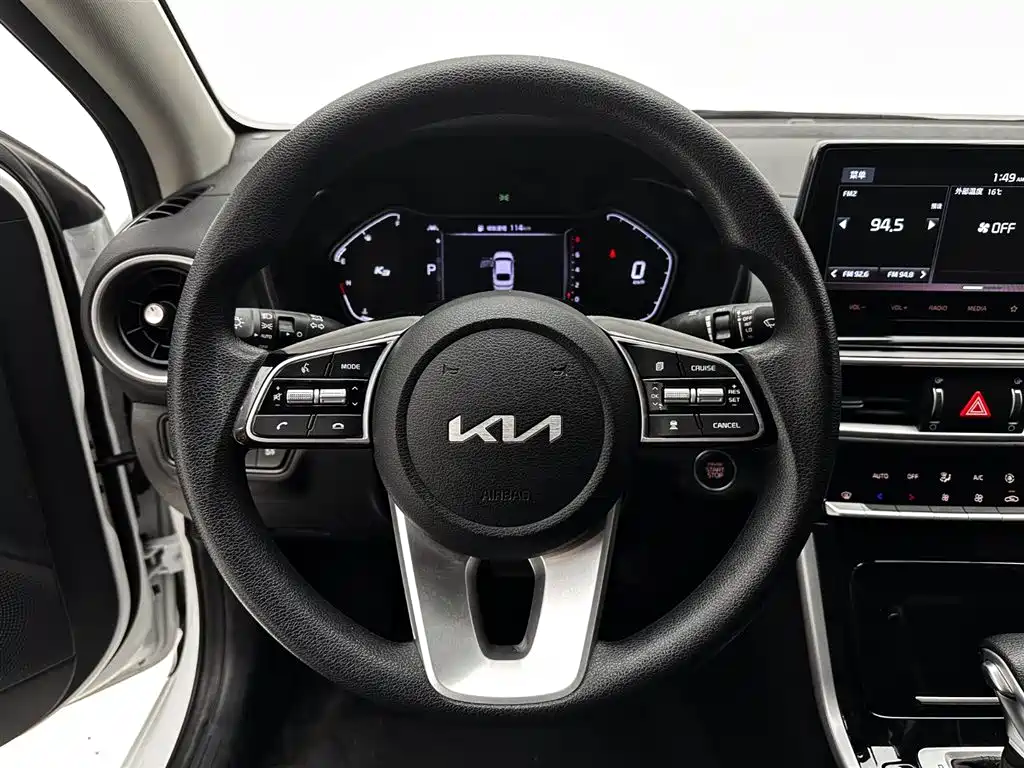 Kia K3 2021 — фото 11
