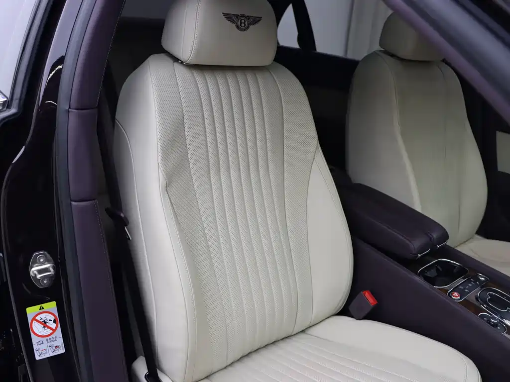 Bentley Flying Spur 2018 — фото 12