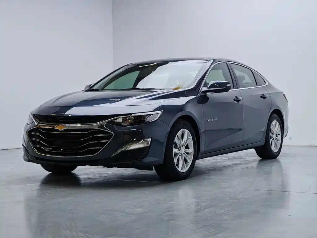 Chevrolet Malibu XL 2022 — фото 1