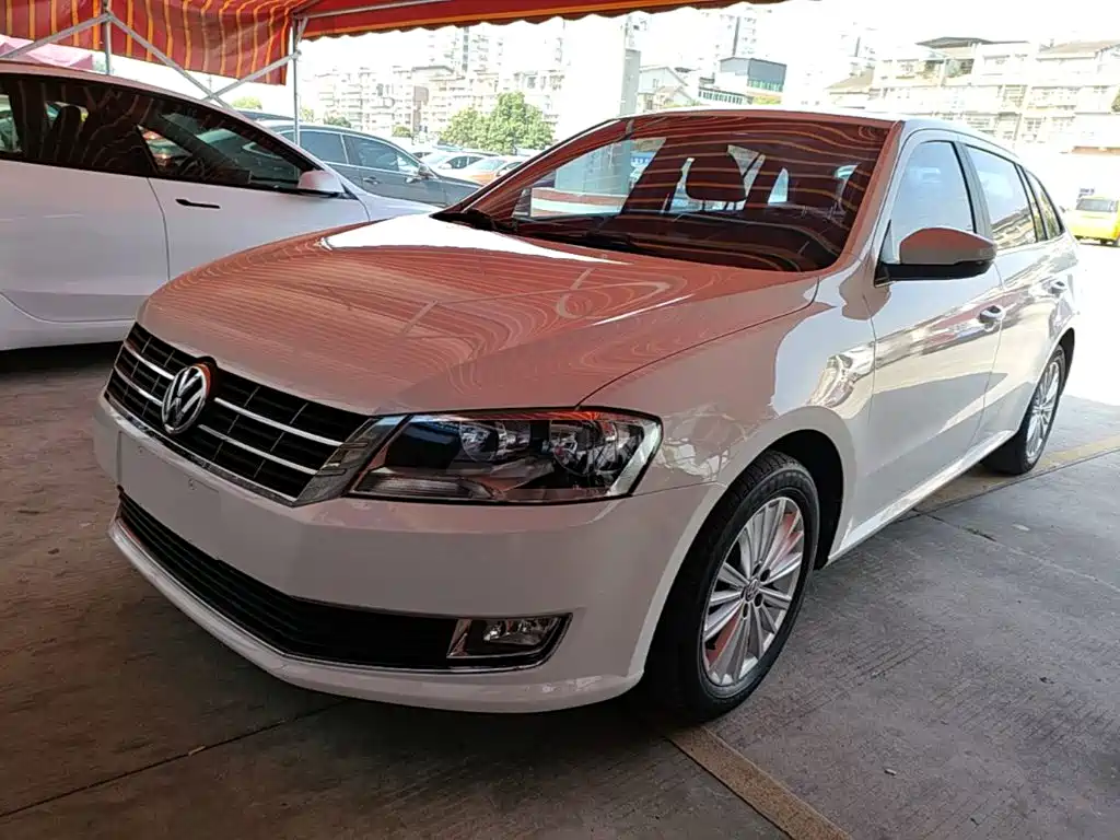 Volkswagen Gran Lavida 2014