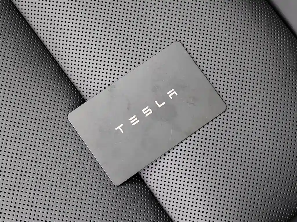 Tesla Model 3 2024 — фото 17