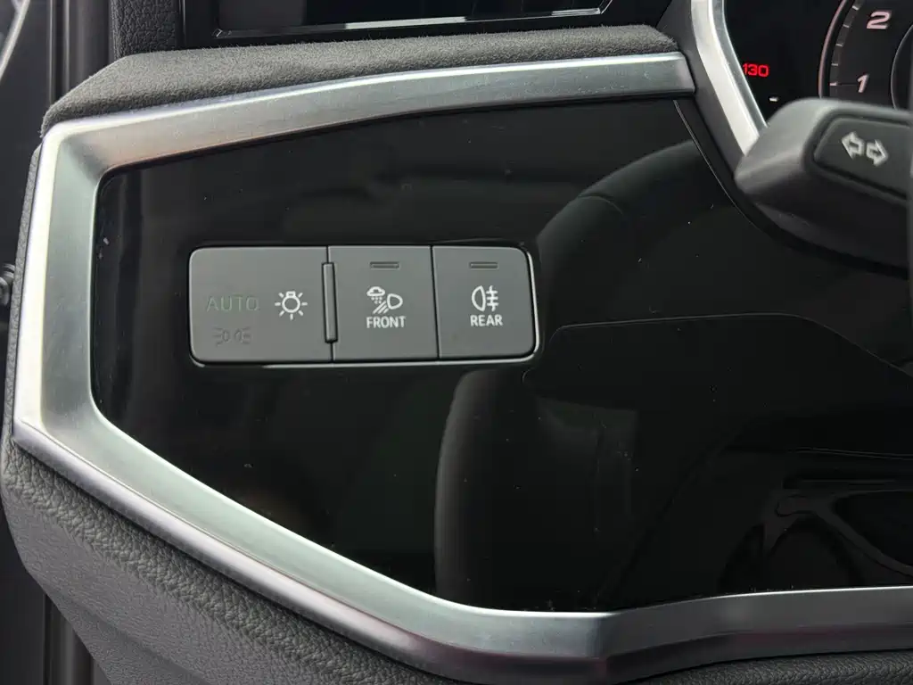Audi Q3 2023 — фото 19