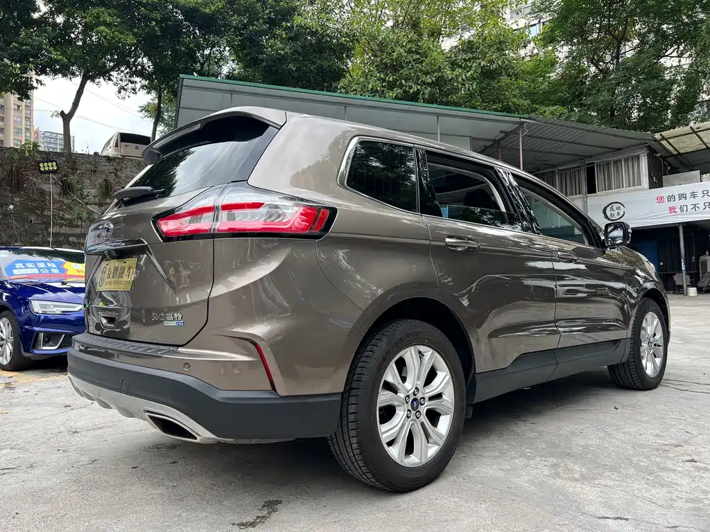 Ford Edge 2020 — фото 22