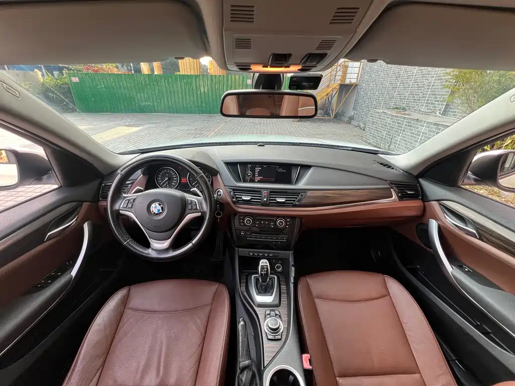 BMW X1 2015 — фото 17