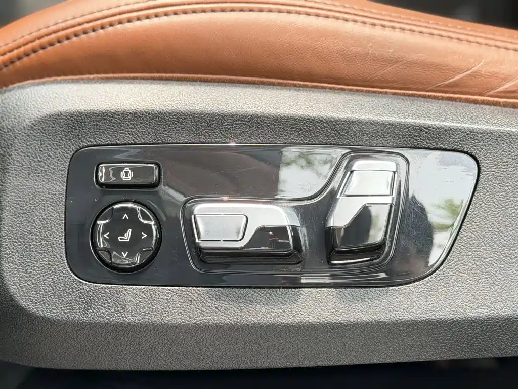 BMW X7 2021 — фото 16