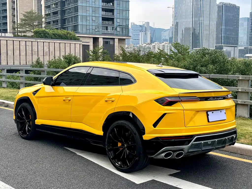 Lamborghini Urus 2021 — фото 4