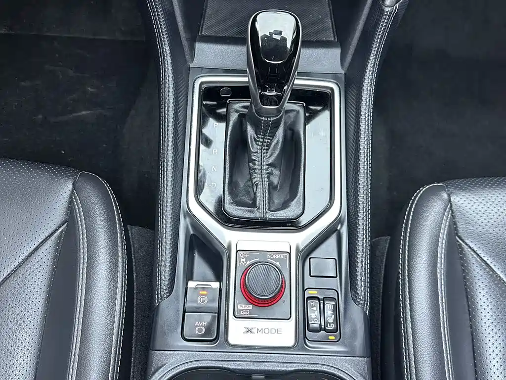 Subaru Forester 2022 — фото 17