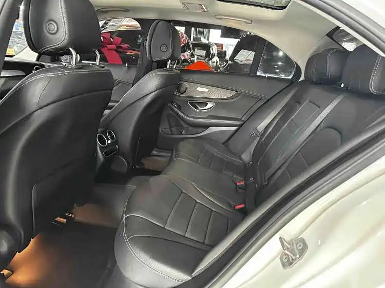 Mercedes-Benz C-Class 2019 — фото 11