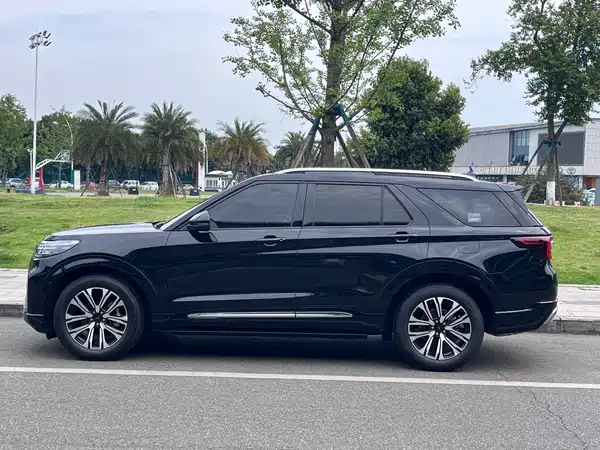 Ford Explorer 2024