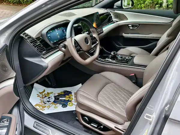 BYD Han 2025