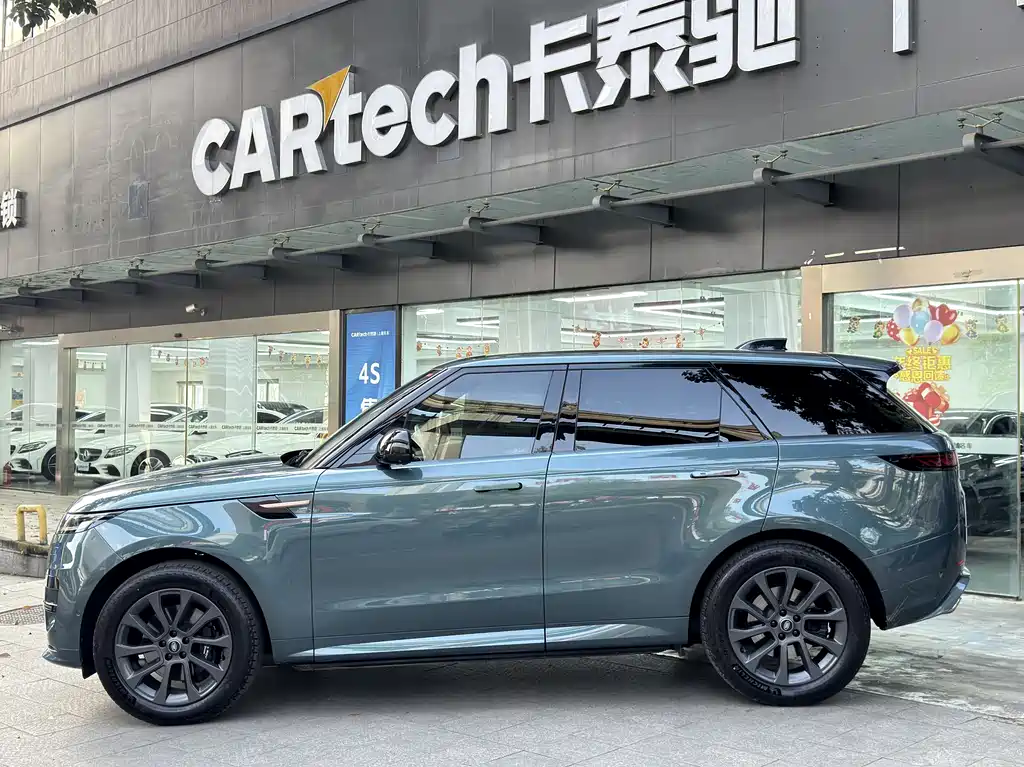 Land Rover Sport 2023 — фото 17