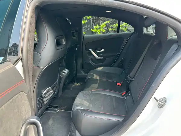 Mercedes-Benz CLA 2022
