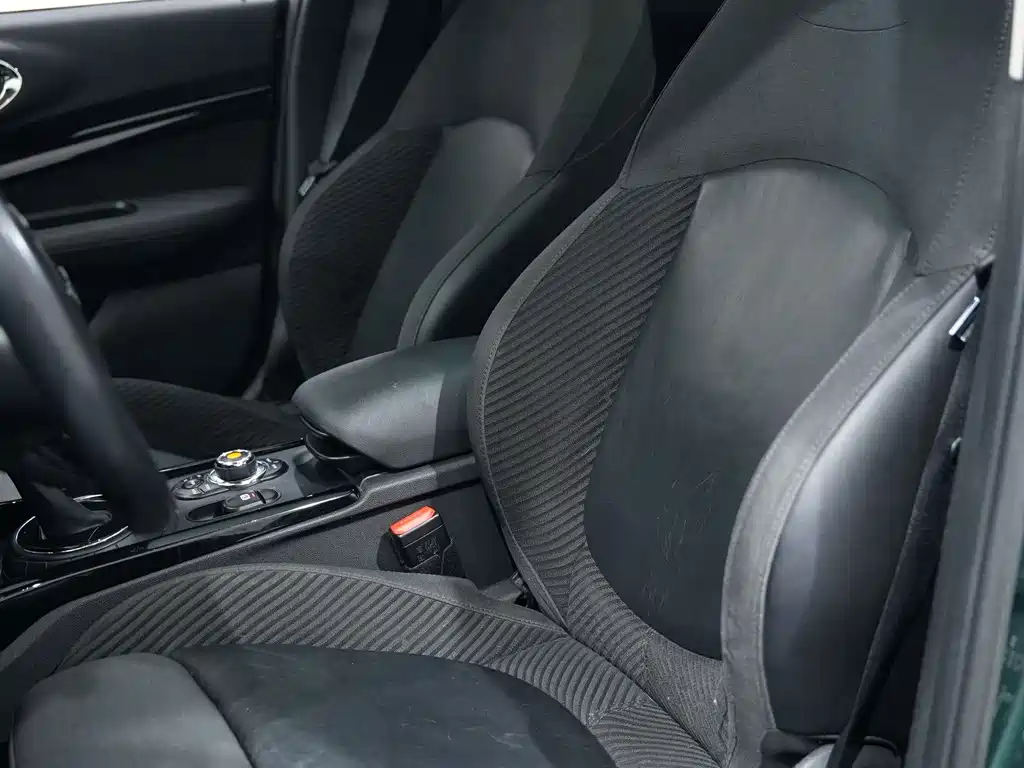 MINI Clubman 2016 — фото 14