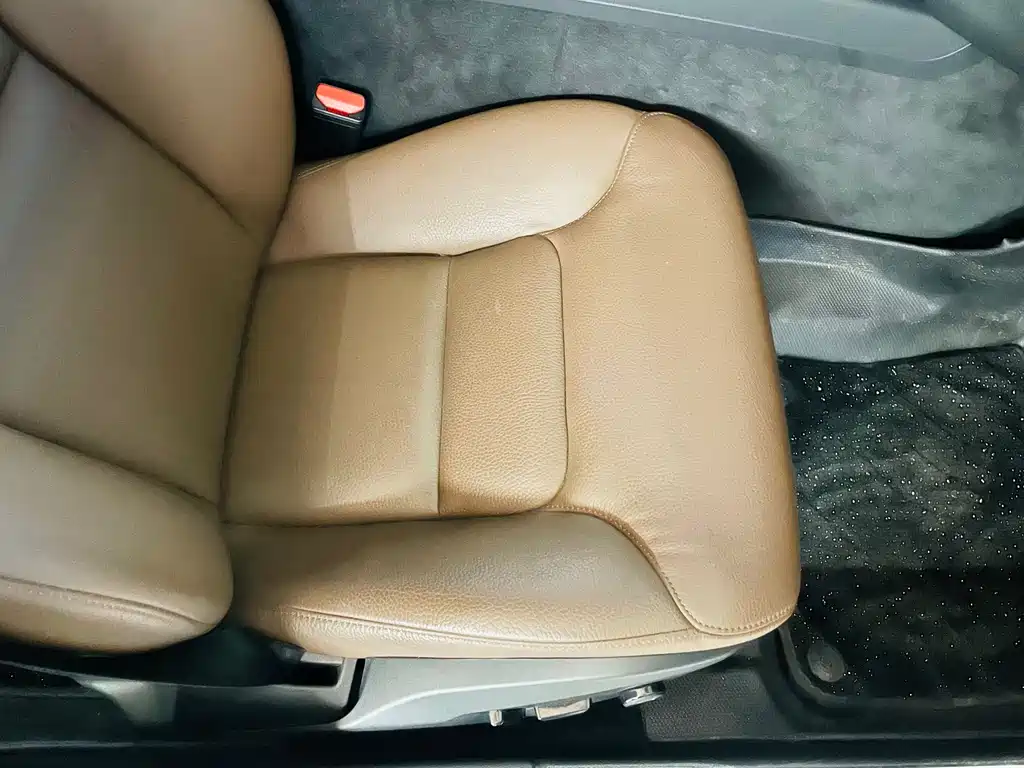Volvo S60 2025 — фото 10