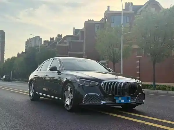 Mercedes-Benz S-Class 2021