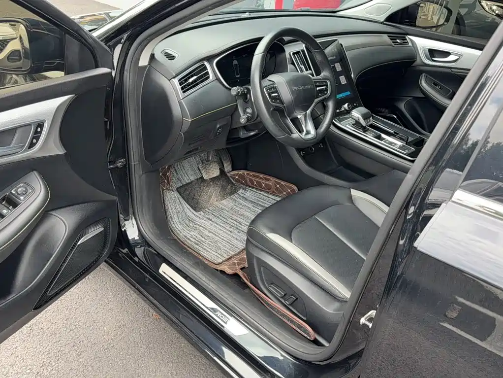 Roewe MAX 2021 — фото 18