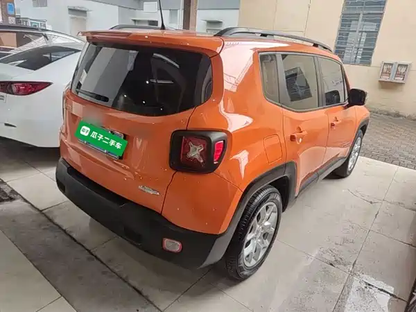 Jeep Freeman 2017
