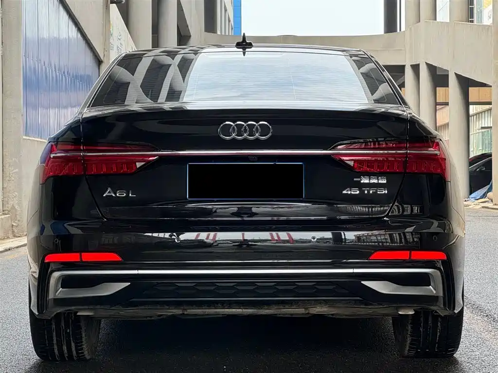 Audi A6L 2025 — фото 4