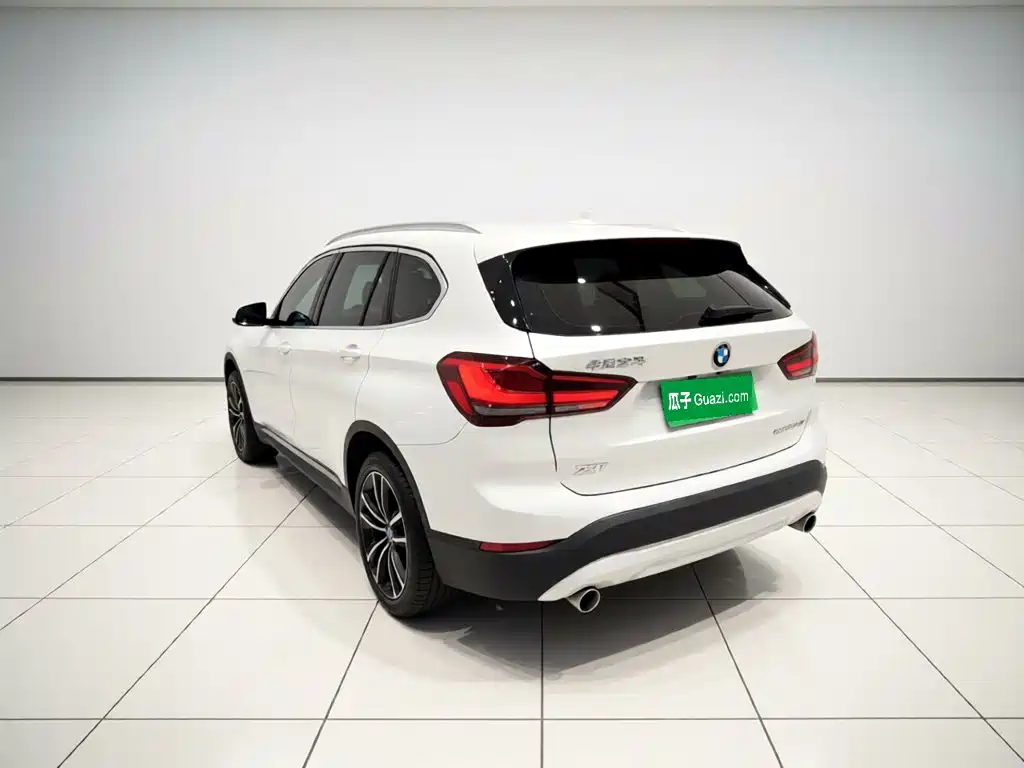 BMW X1 2021 — фото 11