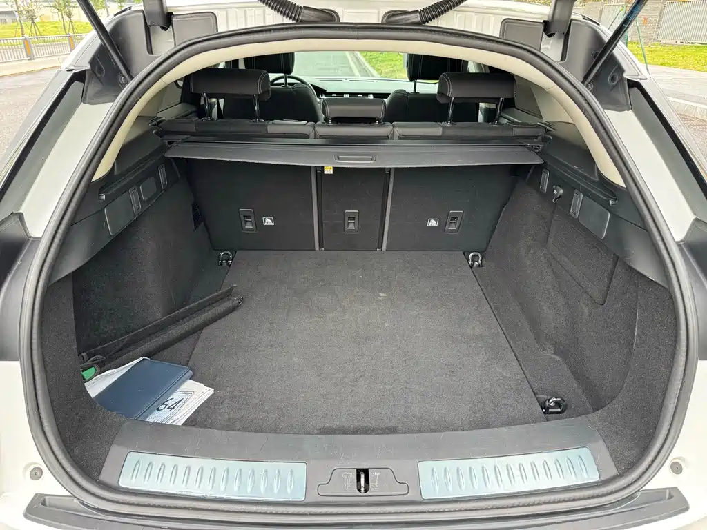 Land Rover Velar 2020 — фото 13
