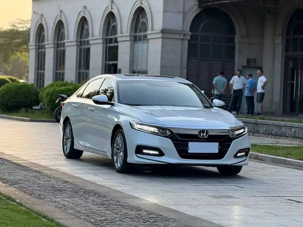 Honda Accord 2020 — фото 3