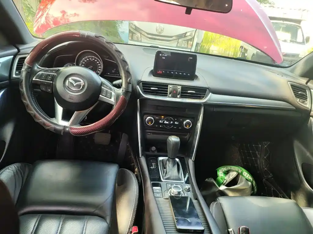 Mazda CX-4 2016 — фото 10