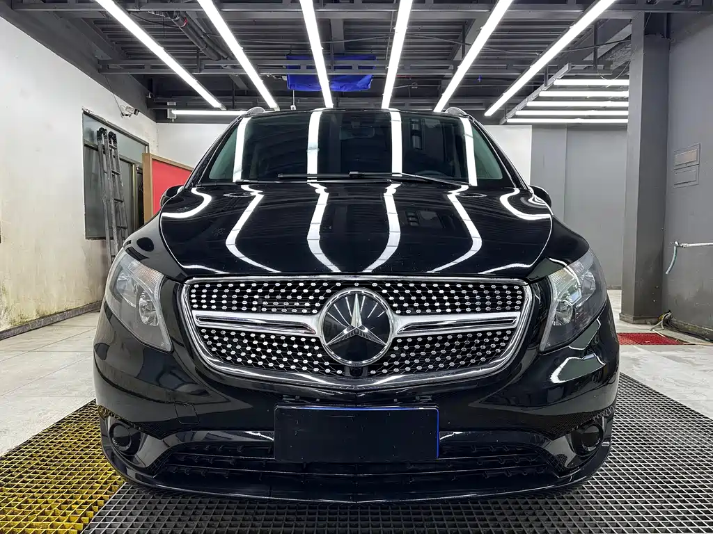 Mercedes-Benz Vito 2022 — фото 16