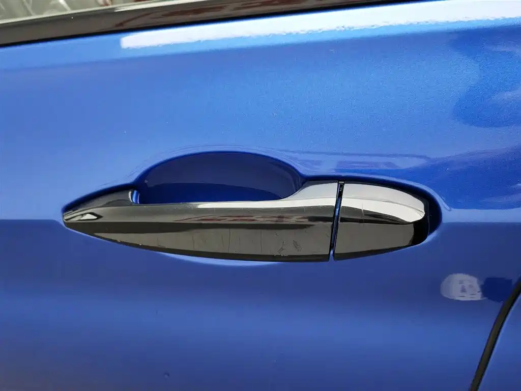 BMW 1 Series 2019 — фото 18