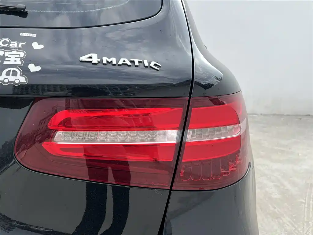 Mercedes-Benz GLC 2018 — фото 16