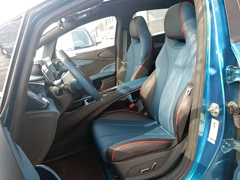 BYD Dolphin 2022 — фото 15