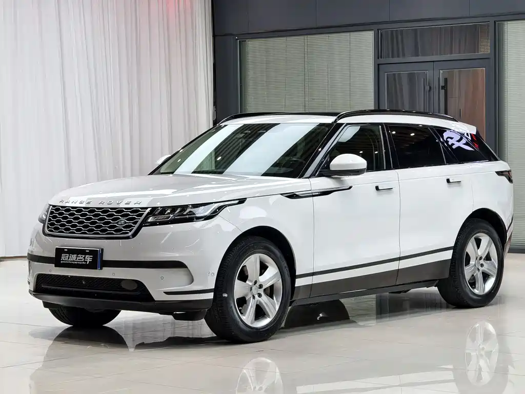 Land Rover Velar 2023 — фото 1