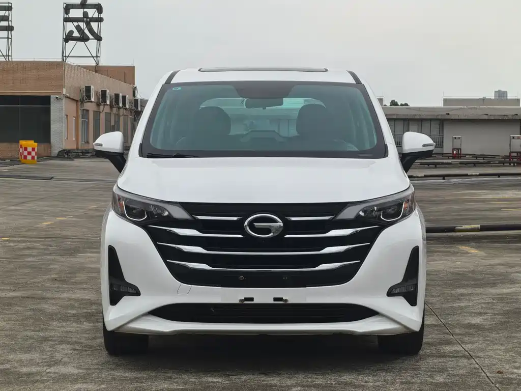 GAC Motor Trumpchi M6 2020 — фото 2