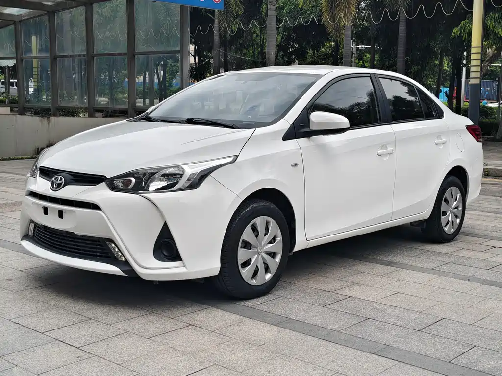Toyota Yaris L 2019