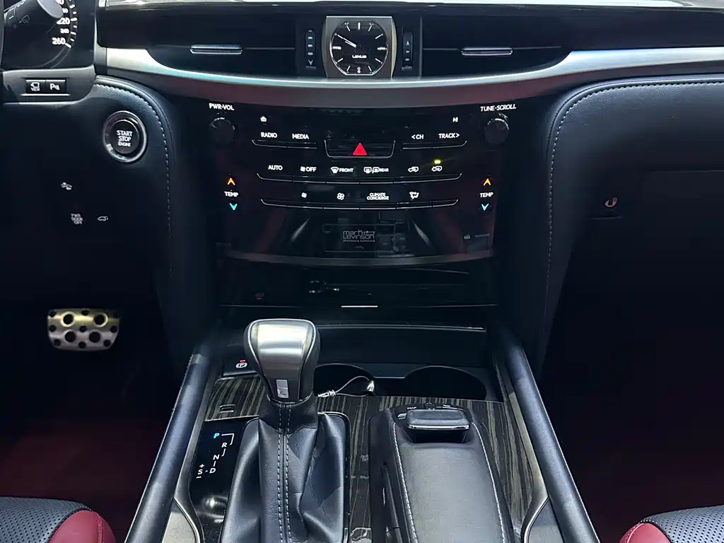 Lexus LX 2019 — фото 15