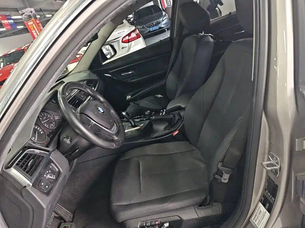 BMW 3 Series 2017