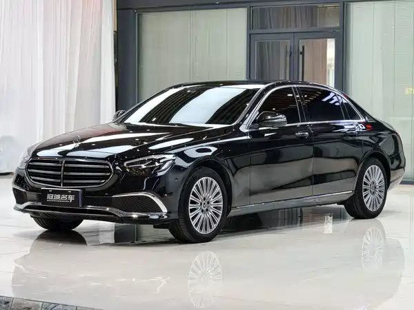 Mercedes-Benz E-Class 2022