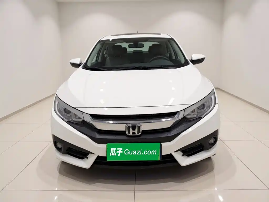 Honda Civic 2018 — фото 24