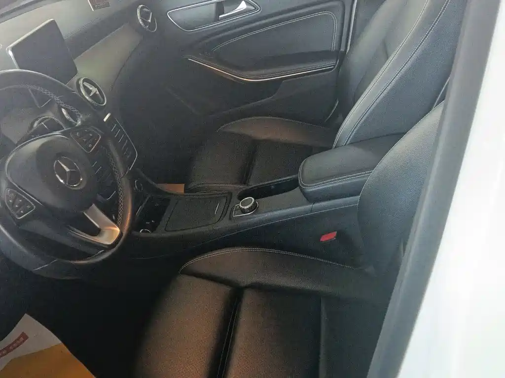 Mercedes-Benz GLA 2017