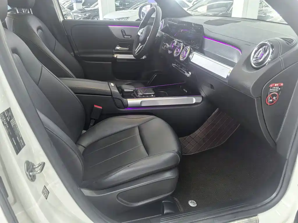 Mercedes-Benz GLB 2022