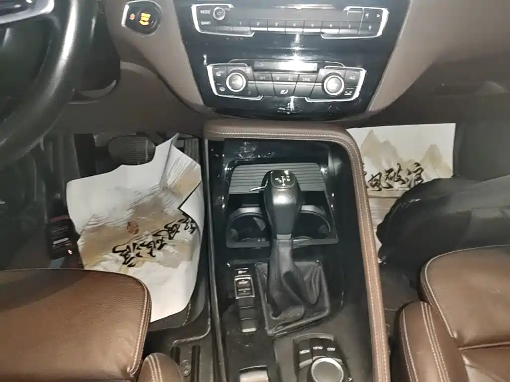 BMW X1 2018 — фото 14