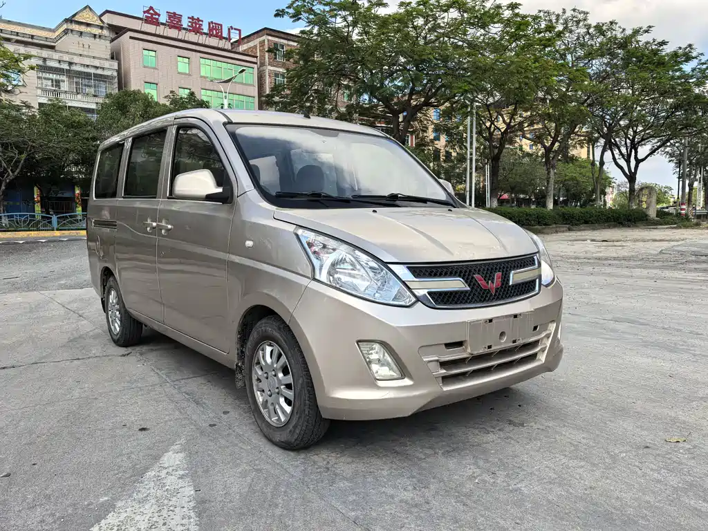 Wuling Rongguang V 2017 — фото 3